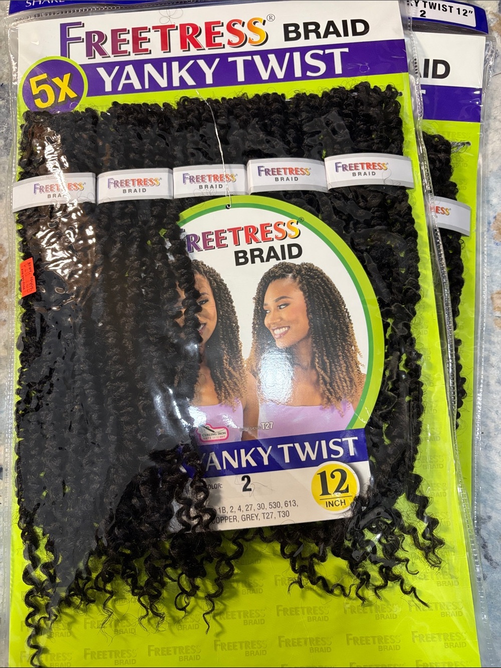 Freetress Braid Yanky Twist 12" - Color 2 Black
